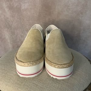 Joie platform slip ons size 7